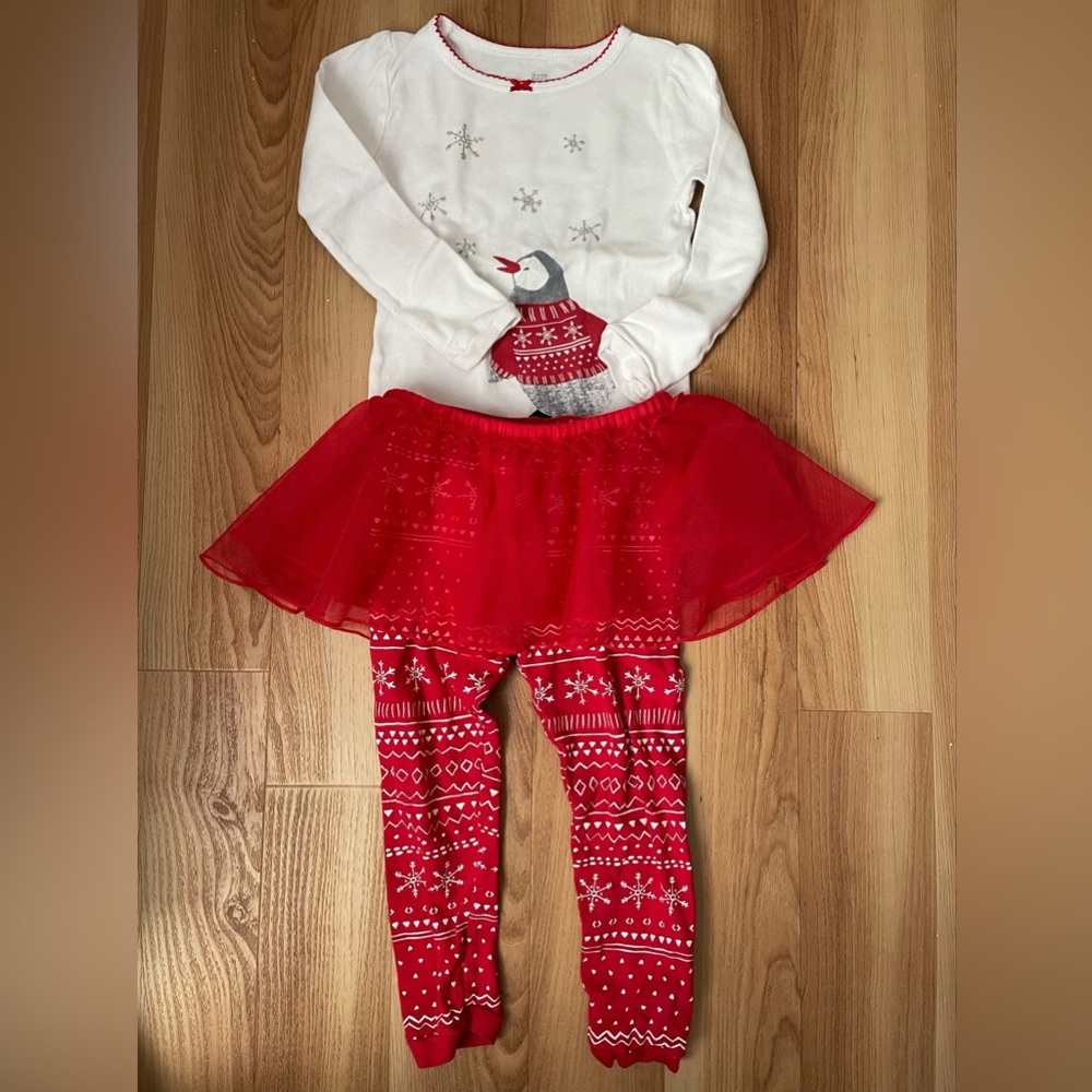 Holiday Christmas pijama toddler size 2 T comes with skirt